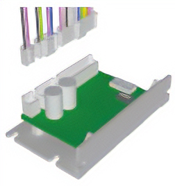 连接器的方向相对于基板是向上的